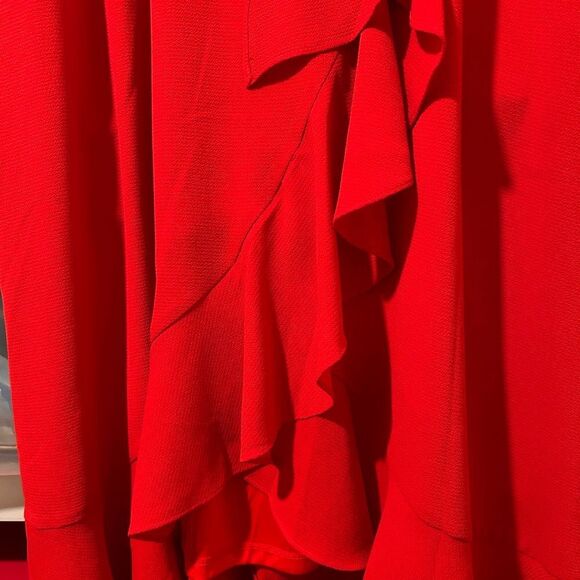 London Times Flowy Ruffle Maxi Dress - Picture 6 of 7